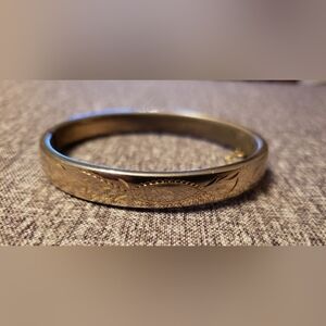 Sarah Coventry Silver Tone Engraved Hinge Bracelet